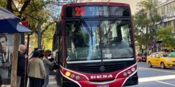 UTA consiguió un 29,4% de aumento y se enfría el paro de transporte urbano