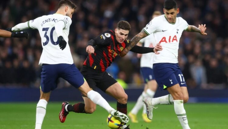 "Cuti" le ganó el duelo a Julián