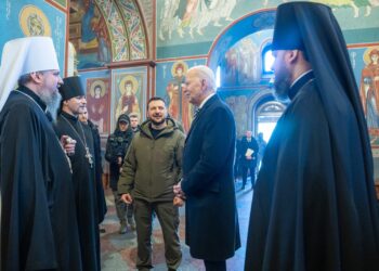 Rusia acusa a Occidente de atizar el conflicto en Ucrania y suspende el tratado nuclear con EE.UU.