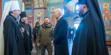 Rusia acusa a Occidente de atizar el conflicto en Ucrania y suspende el tratado nuclear con EE.UU.