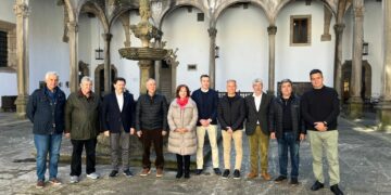 Schiaretti inició una gira institucional en España