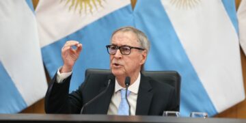 Schiaretti rechazó el juicio a la Corte y pidió más federalismo