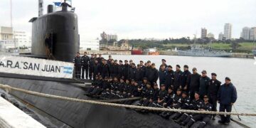 Casi todos los hijos de los tripulantes recibirán becas estudiantiles