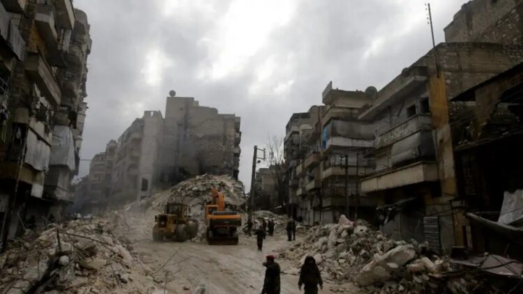 Terremoto en Turquía dejó más de 3.600 muertos, aunque según la OMS habría cerca de 20.000 Terremoto en Turquía dejó más de 3.600 muertos, aunque según la OMS habría cerca de 20.000