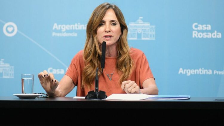 Tolosa Paz anunció la baja de 100 mil Potenciar Trabajo: "El piquete no es la contraprestación"