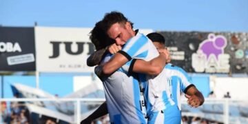 Racing venció a Deportivo Madryn y sumó su primera victoria de local