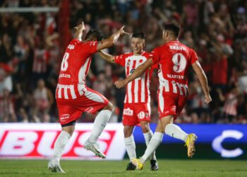 Instituto igualó ante Atlético Tucumán