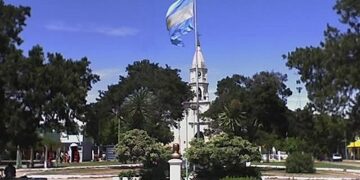 Una policía murió tras recibir un adoquinazo en el pecho