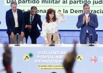 CFK: «No me importa si me meten presa, hay que reconstruir un estado democrático»