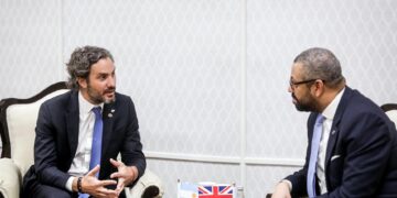 Cafiero le notificó al canciller británico el fin del acuerdo Foradori-Duncan