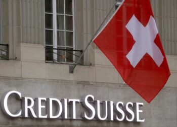 La crisis del Credit Suisse provoca un nuevo brote de pánico en el sistema financiero global