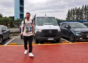 Llegó Messi al país para sumarse a la Selección de cara a los amistosos