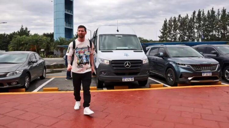 Llegó Messi al país para sumarse a la Selección de cara a los amistosos