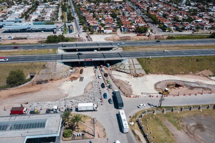 Redireccionan el tránsito por obras viales en el distribuidor Capdevila