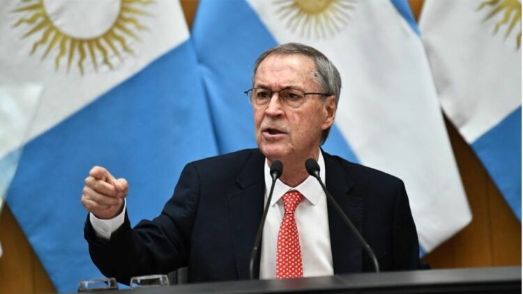 Schiaretti: "Sí a la democracia y sí a la vida, no al terrorismo de Estado"