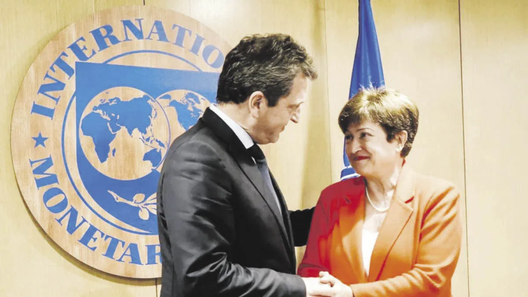 El FMI aprobó el desembolso de 5.400 millones dólares para Argentina