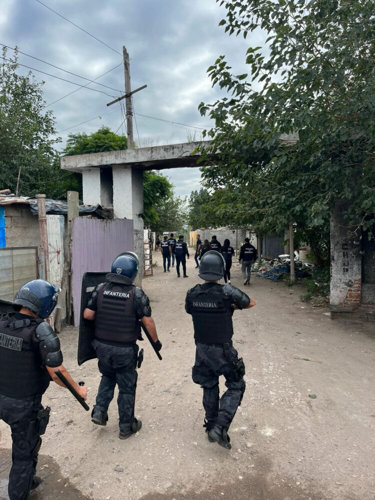 Despliegan un megaoperativo policial en Alta Córdoba y alrededores