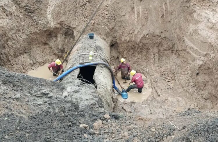 Sigue resentido el suministro del agua en zona sur tras la rotura de un caño