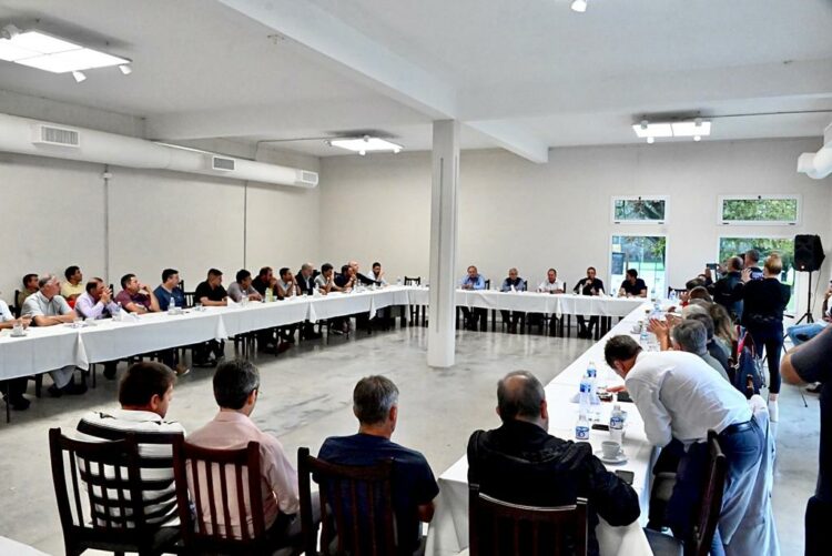 Intendentes radicales impulsan a De Loredo como vice de Juez en la provincia