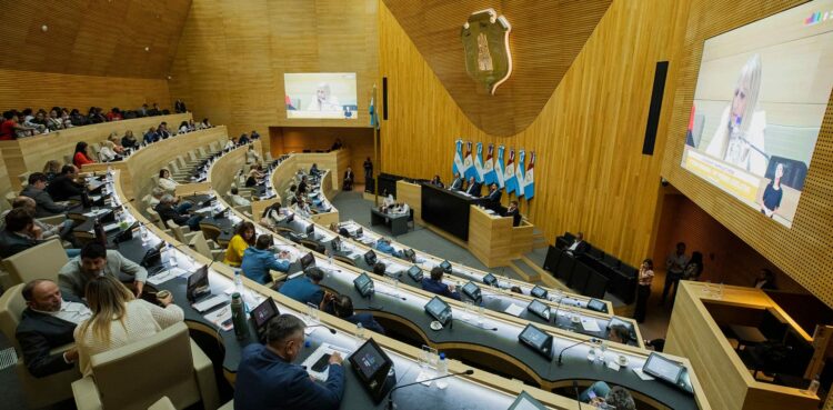 Según un estudio de la UNC, la Legislatura de Córdoba no logra cumplir con la paridad de género