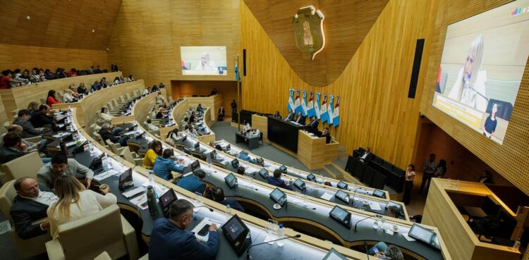 Según un estudio de la UNC, la Legislatura de Córdoba no logra cumplir con la paridad de género