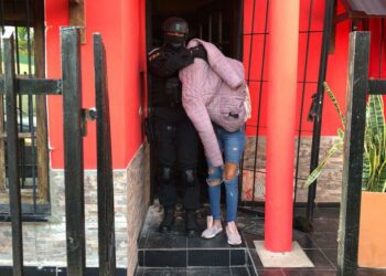 Operaban con mujeres embarazadas para distribuir droga en la cárcel de Cruz del Eje