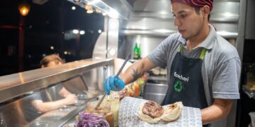 Uno por uno, los puestos ganadores del Festival del Humor y el Choripán