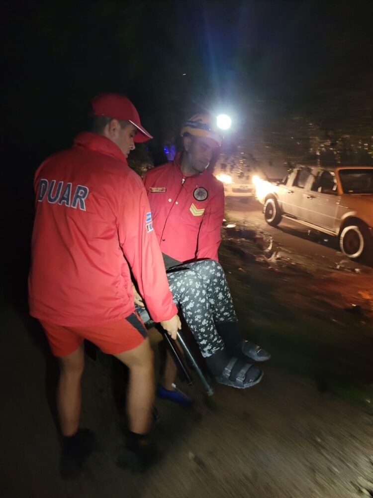 Las intensas lluvias dejaron como saldo inundaciones y destrozos en el sur provincial