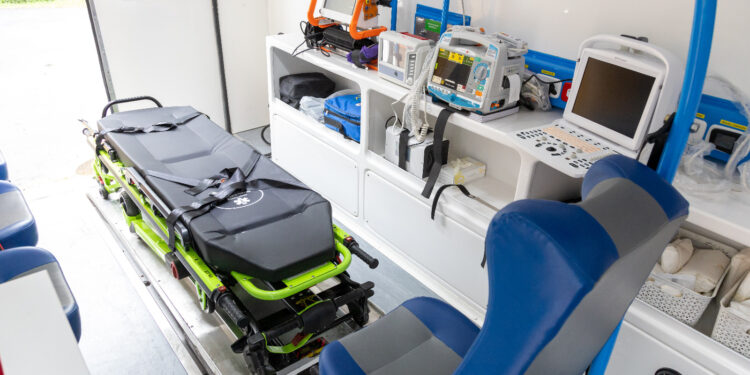 Así son por dentro las ambulancias que incorporarán los hospitales municipales de Pronta Atención
