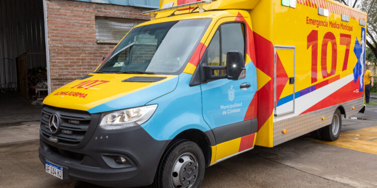 Así son por dentro las ambulancias que incorporarán los hospitales municipales de Pronta Atención