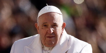 Francisco «mejora progresivamente» y continúa bajo tratamientos contra su infección