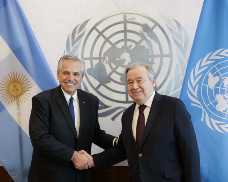 El Presidente le pidió a Guterres reanudar las negociaciones por Malvinas