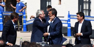 Se profundizan las diferencias entre Fernández y Massa