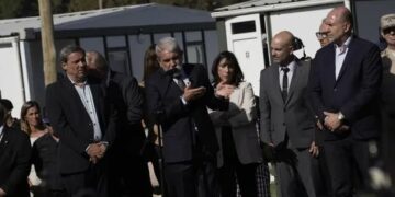 Fernández desde Rosario: «Hay que llegar hasta el hueso»