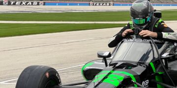 Canapino probó su auto en Texas