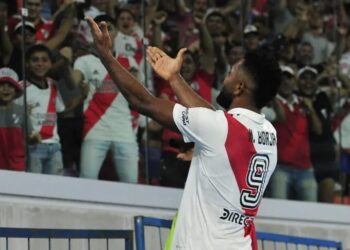 Racing no pudo ante River