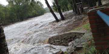 Advierten por la crecida de ríos y diques en diferentes puntos de la provincia