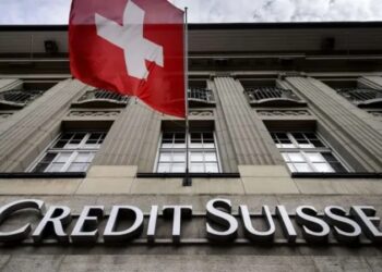Credit Suisse se desplomó y arrastró a más bancos globales