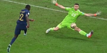 Encontraron un jengibre con la forma del “Dibu” Martínez