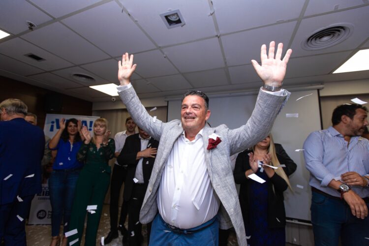 Eiben se autoproclama como el único candidato local de Milei
