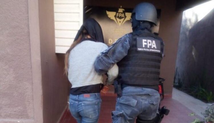 Quiso ingresar 350 dosis de droga a la cárcel de Cruz del Eje y la detuvieron