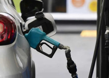 El Gobierno volvió a postergar el impuesto a los combustibles hasta julio