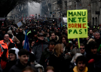 No cesan las protestas en París