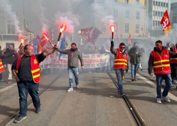Hubo disturbios en la décima jornada de protestas en Francia