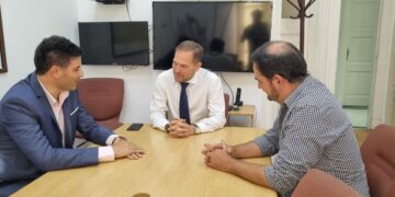 El acceso a internet, eje del encuentro de Gill con funcionarios del Enacom