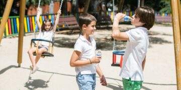 La importancia de la hidratación en el colegio