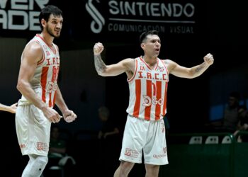 Instituto venció a Ferro y es más puntero que nunca