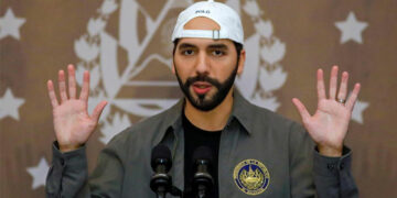 Nayib Bukele, tan popular como polémico