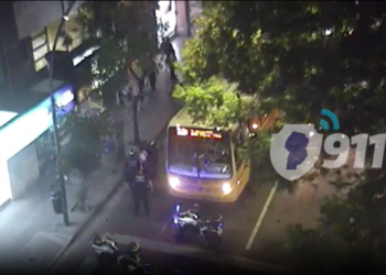 Así detuvieron a cinco personas que tras robar intentaron escapar en colectivo
