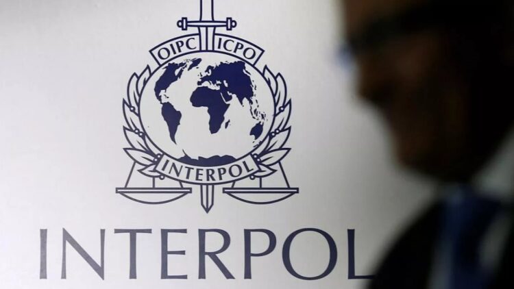 Interpol detuvo a dos prófugos imputados por estafas